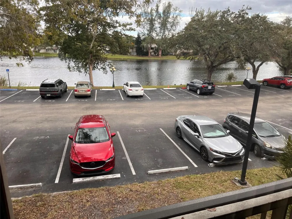 3690 Inverrary Drive #2c Lauderhill, FL 33319