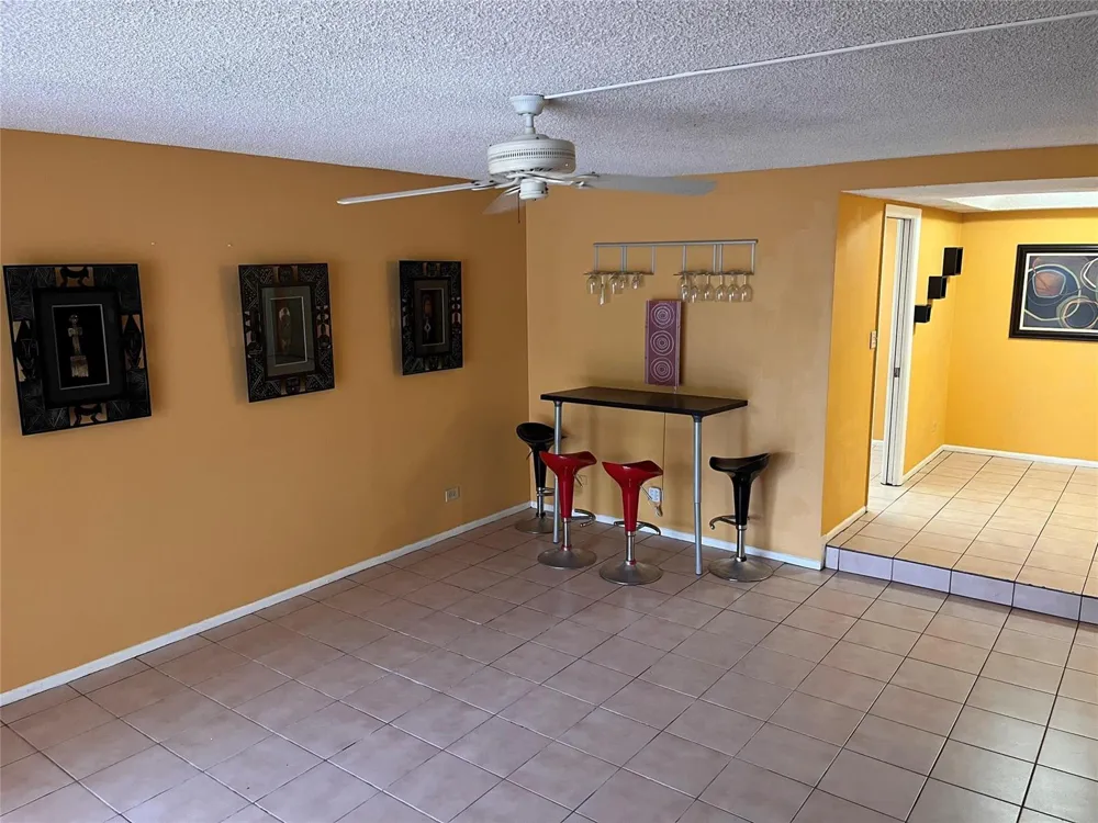 3690 Inverrary Drive #2c Lauderhill, FL 33319