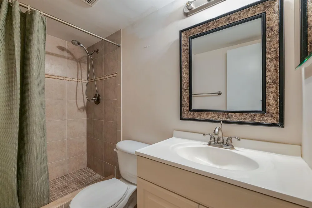 4851 NW 26th Court ##344 Lauderdale Lakes, FL 33313