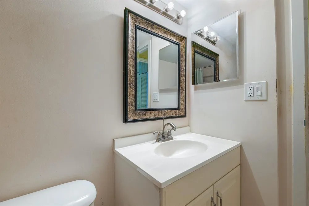 4851 NW 26th Court ##344 Lauderdale Lakes, FL 33313