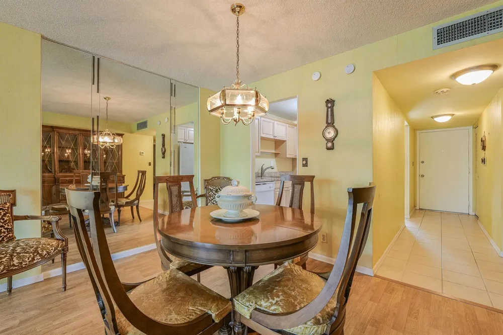 4851 NW 26th Court ##344 Lauderdale Lakes, FL 33313