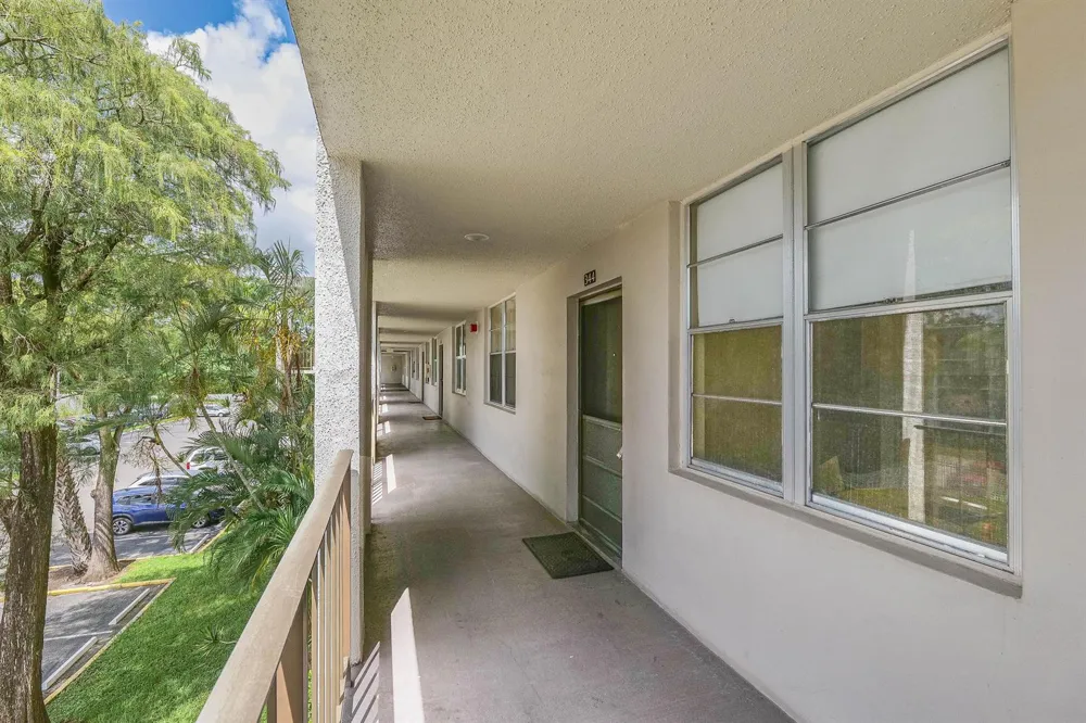 4851 NW 26th Court ##344 Lauderdale Lakes, FL 33313