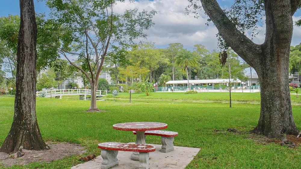 4851 NW 26th Court ##344 Lauderdale Lakes, FL 33313