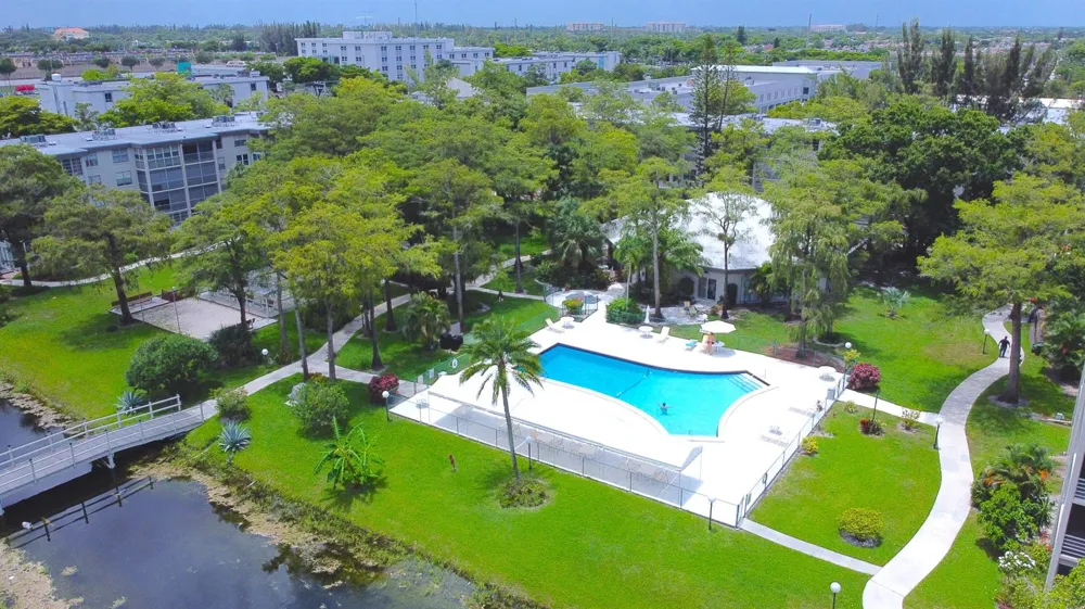4851 NW 26th Court ##344 Lauderdale Lakes, FL 33313