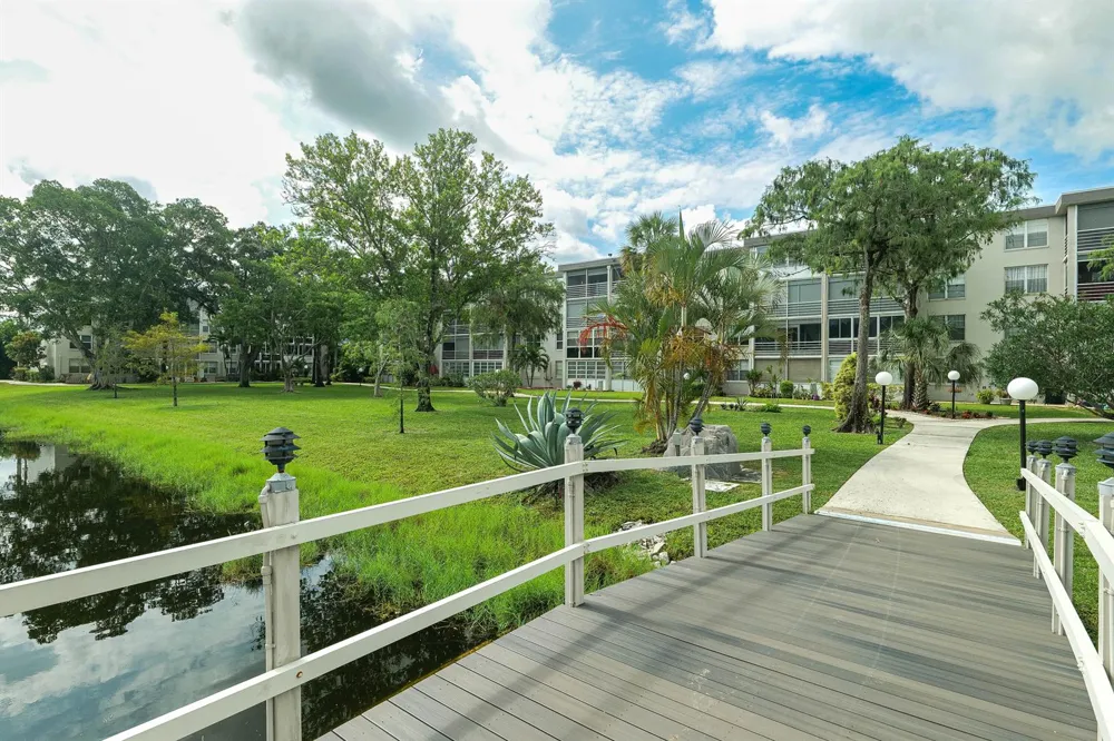 4851 NW 26th Court ##344 Lauderdale Lakes, FL 33313