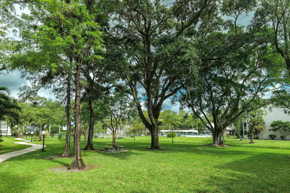 4851 NW 26th Court ##344 Lauderdale Lakes, FL 33313