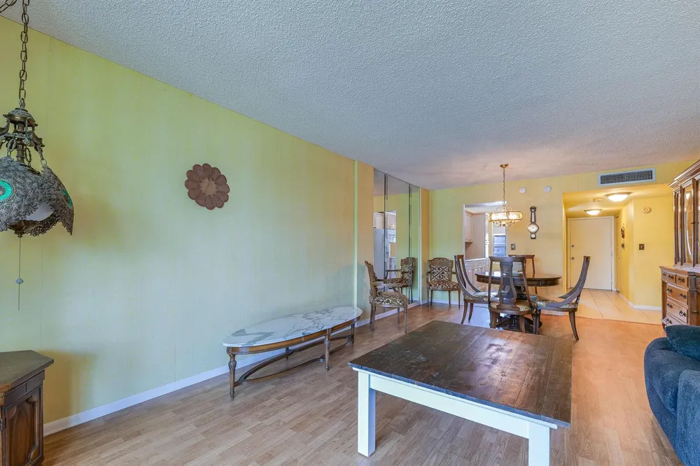 4851 NW 26th Court ##344 Lauderdale Lakes, FL 33313