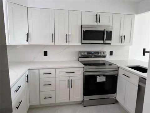 112 ROYAL PARK DRIVE #4B