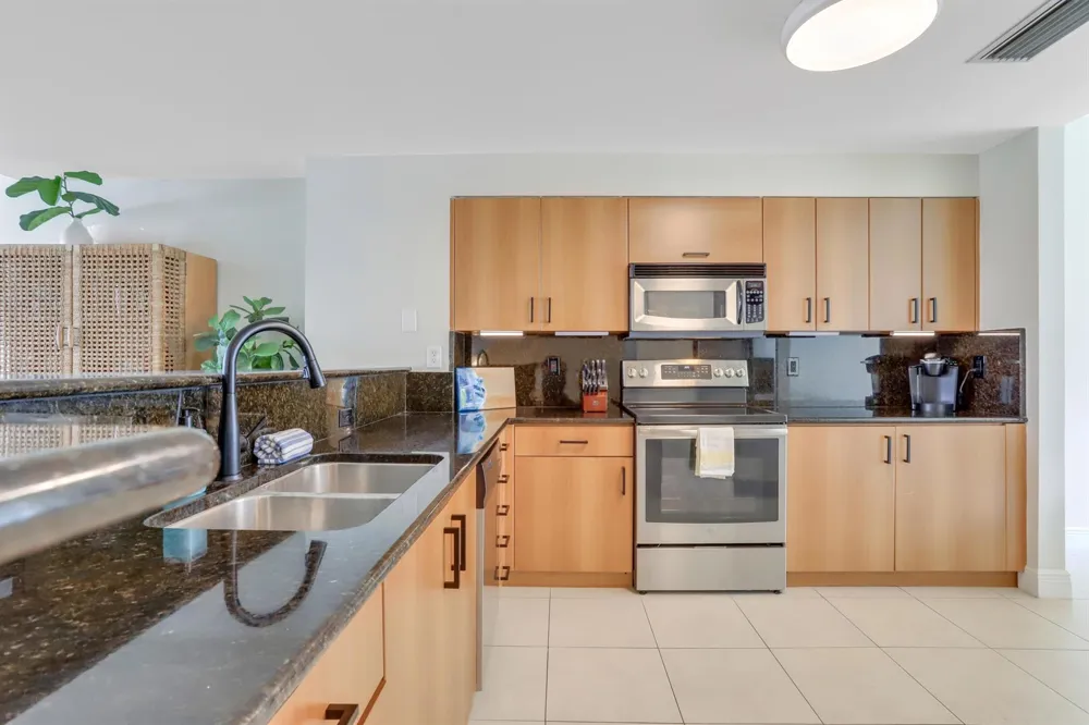 260 NE 3RD STREET #4-D Delray Beach, FL 33444
