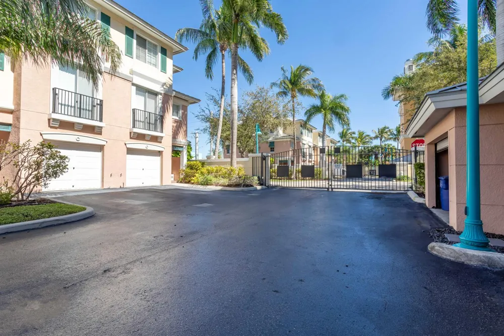 260 NE 3RD STREET #4-D Delray Beach, FL 33444
