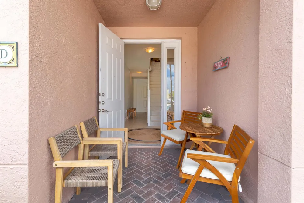 260 NE 3RD STREET #4-D Delray Beach, FL 33444