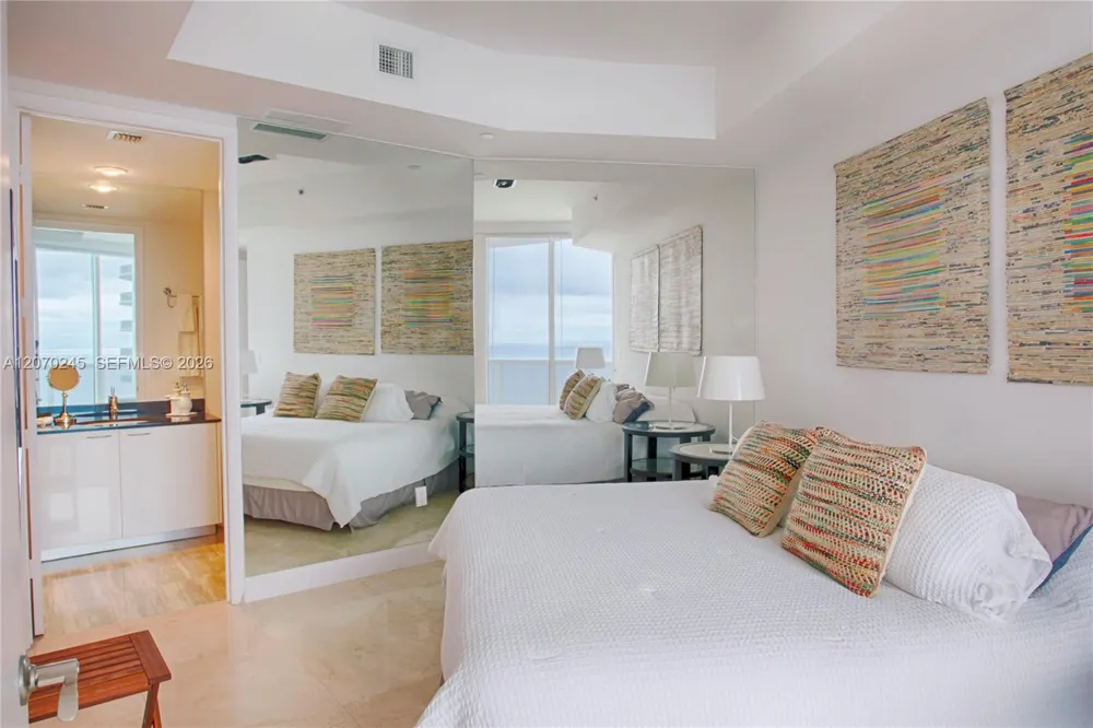 15811 Collins Ave #2303 Sunny Isles Beach, FL 33160