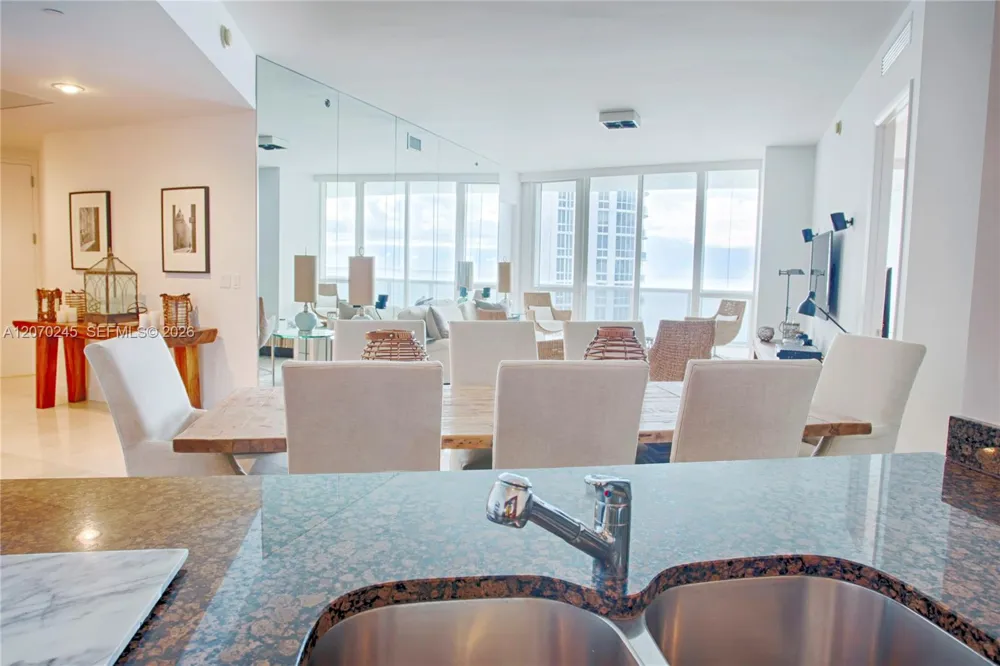 15811 Collins Ave #2303 Sunny Isles Beach, FL 33160