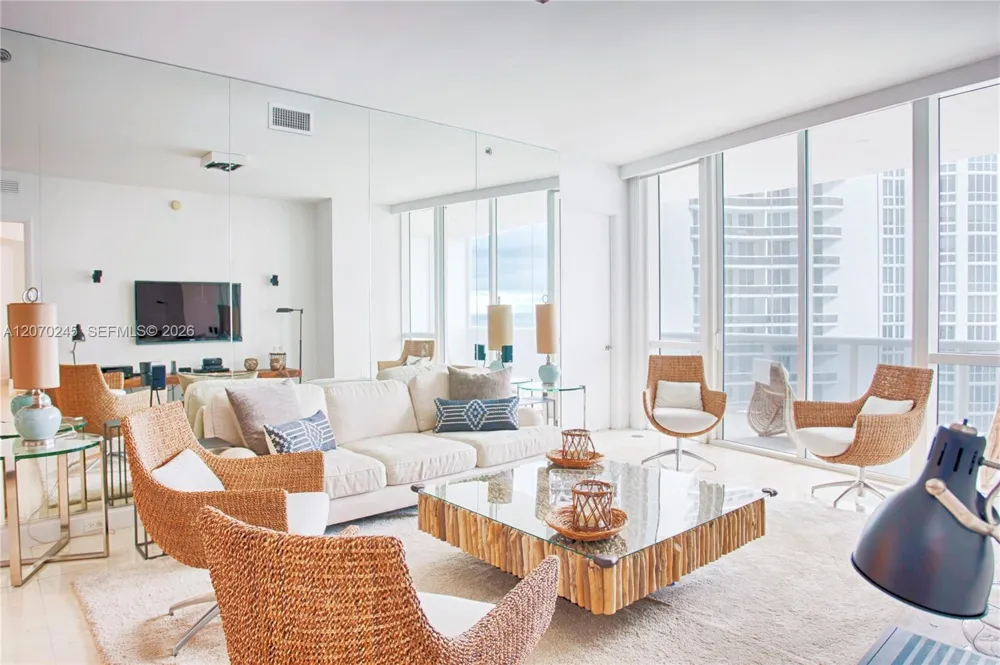 15811 Collins Ave #2303 Sunny Isles Beach, FL 33160