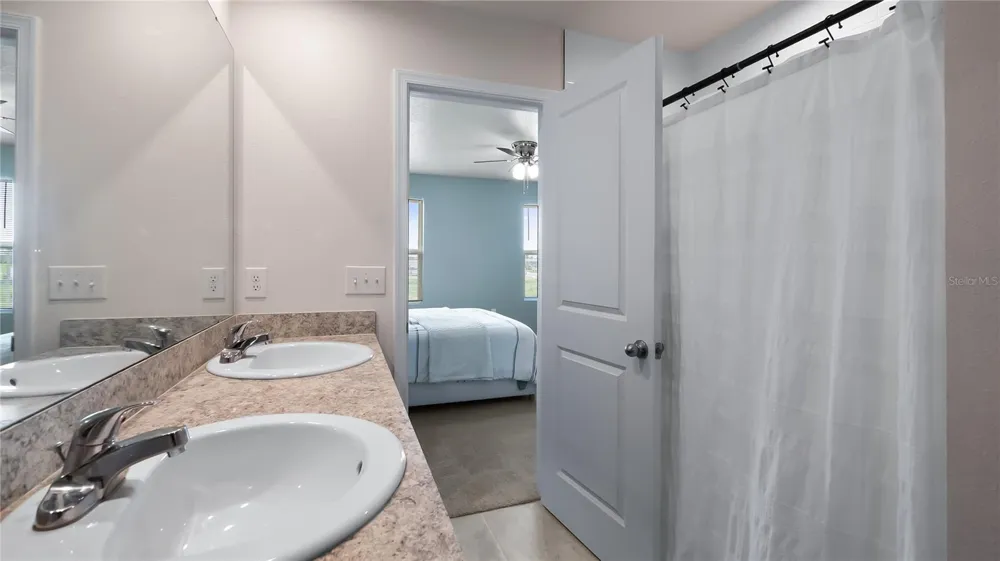 361 SEDGEWICK DRIVE Davenport, FL 33837