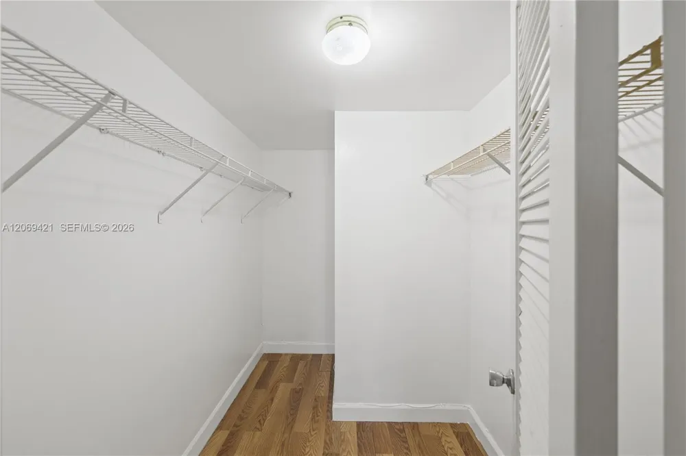 104 Paradise Harbour Blvd #114 North Palm Beach, FL 33408