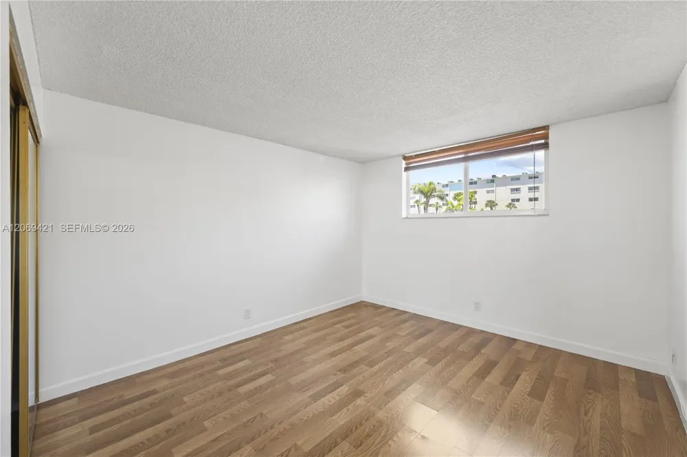 104 Paradise Harbour Blvd #114 North Palm Beach, FL 33408
