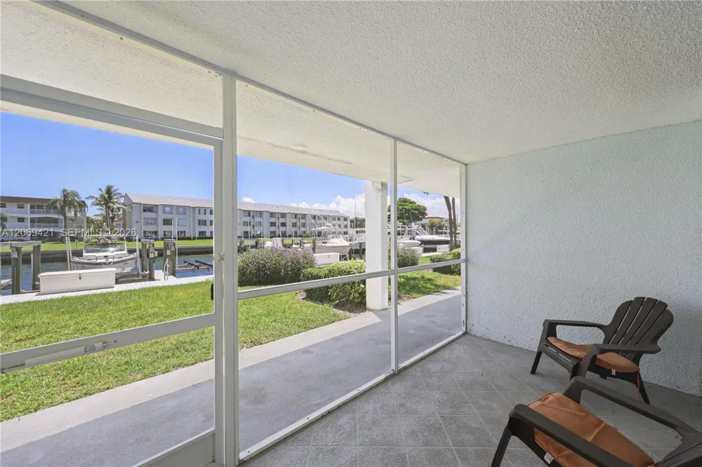 104 Paradise Harbour Blvd #114 North Palm Beach, FL 33408