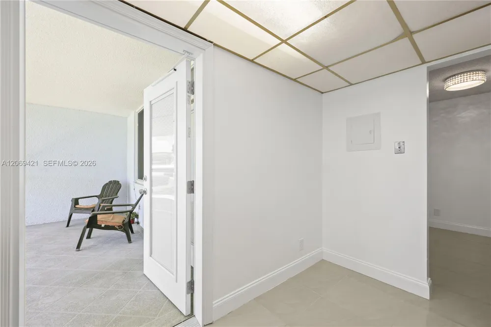 104 Paradise Harbour Blvd #114 North Palm Beach, FL 33408