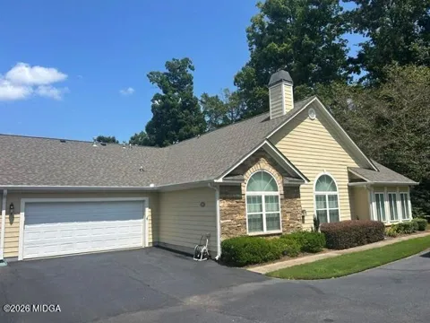 504 Cottage Lane