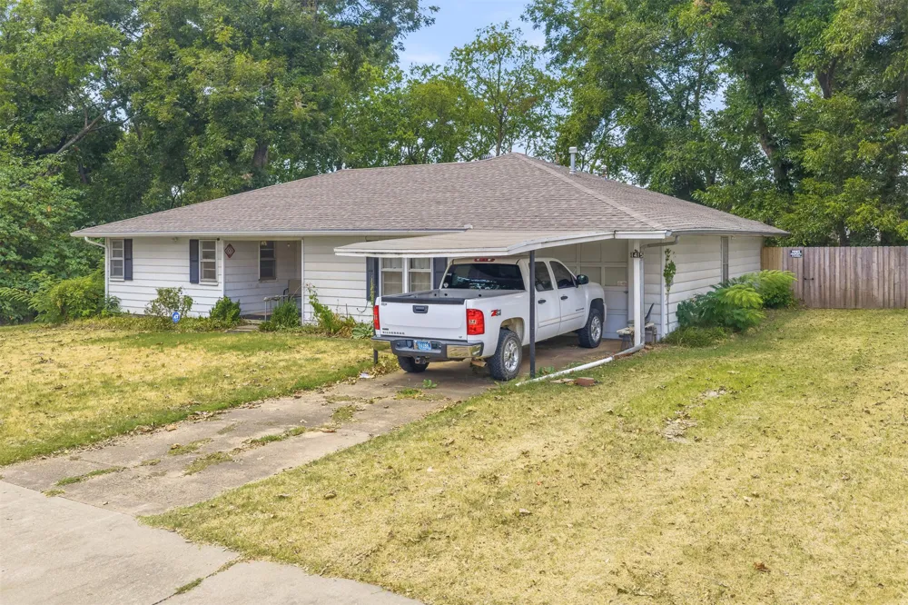 1415 Holt Street Ardmore, OK 73401