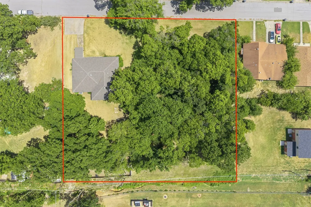1415 Holt Street Ardmore, OK 73401