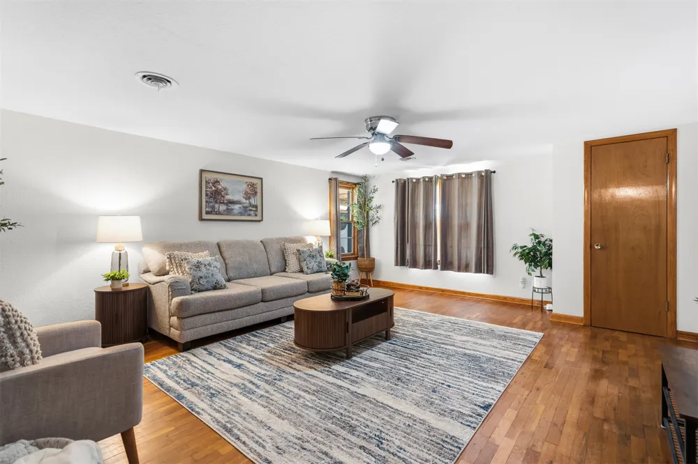 1415 Holt Street Ardmore, OK 73401