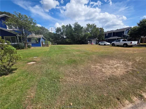2410 Woodbend Drive