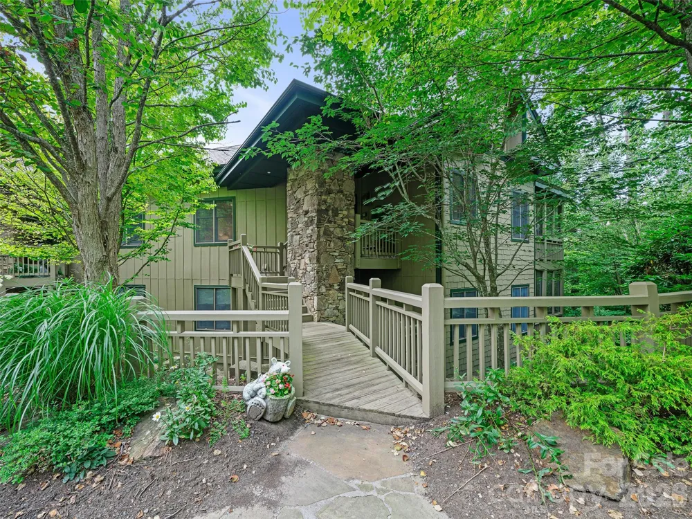 530 Andrew Banks Road #B2 Burnsville, NC 28714