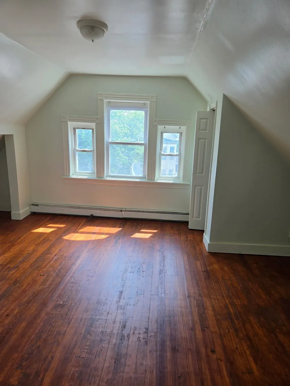 818 MADISON AVE Paterson, NJ 07501