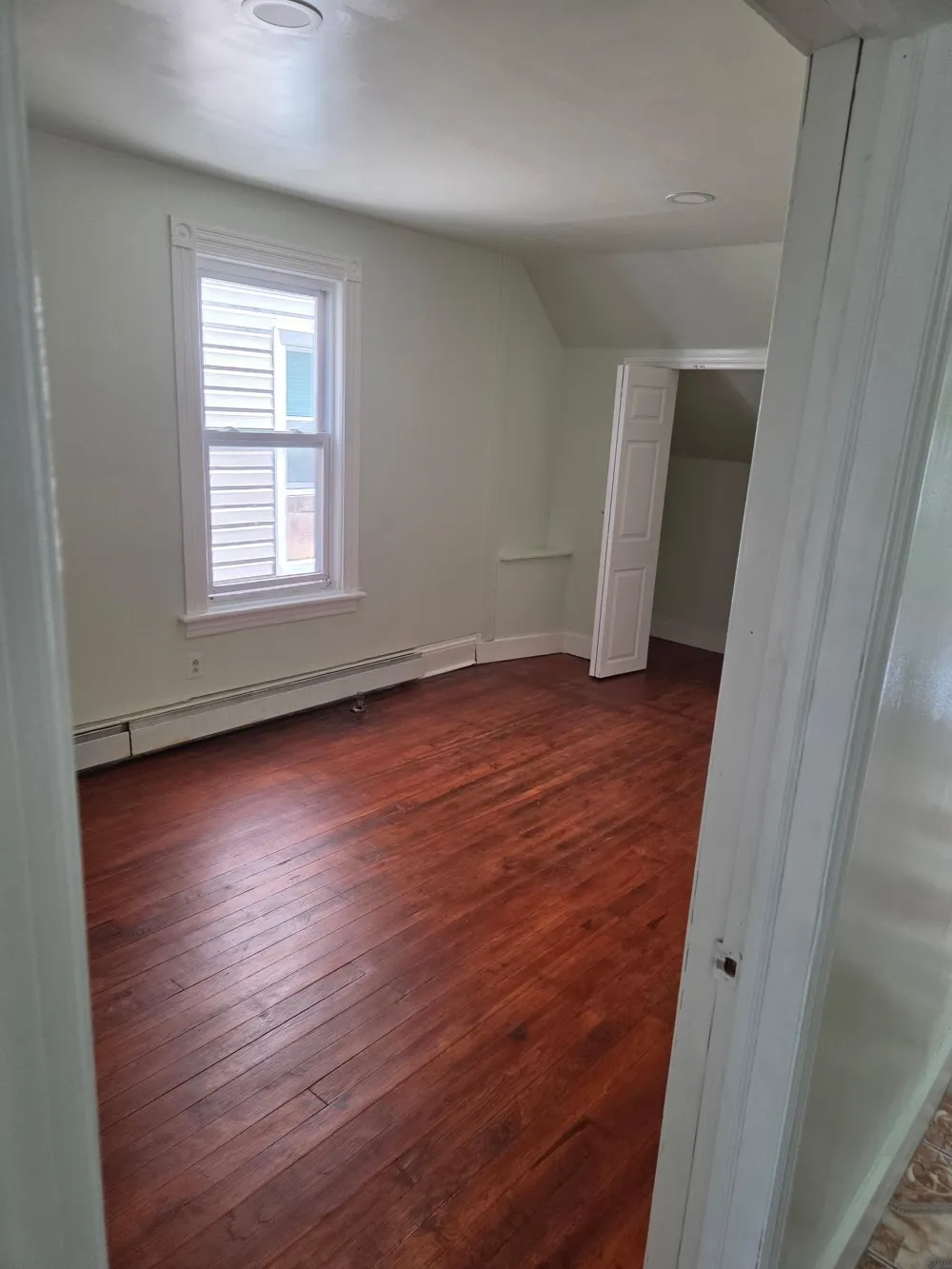 818 MADISON AVE Paterson, NJ 07501