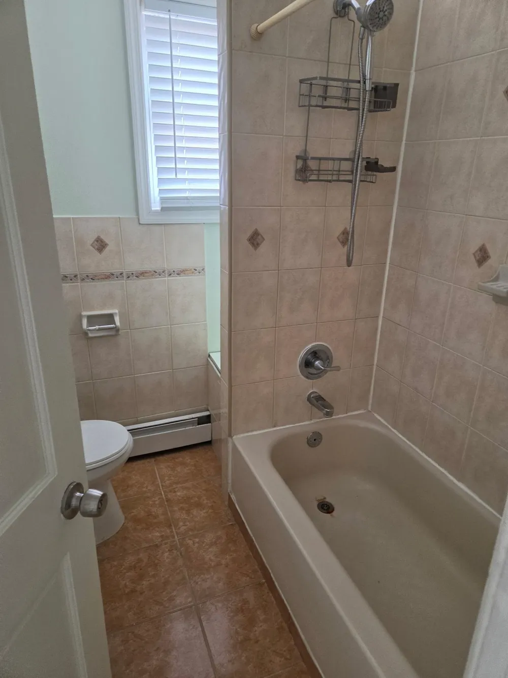 818 MADISON AVE Paterson, NJ 07501