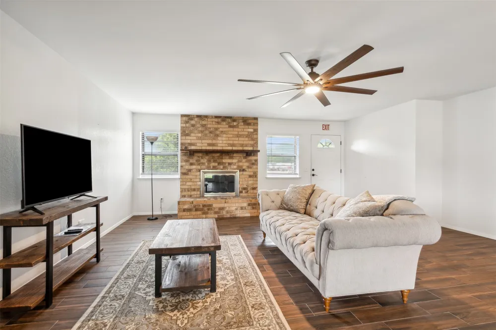 430 County Road 447 Eastland, TX 76448