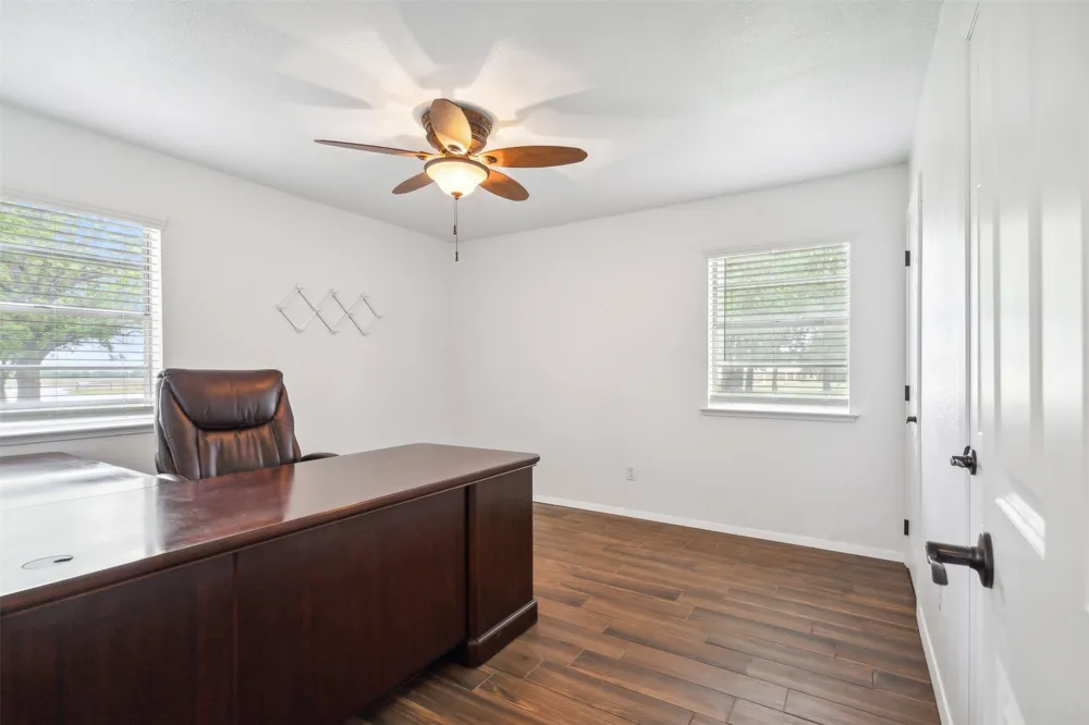 430 County Road 447 Eastland, TX 76448