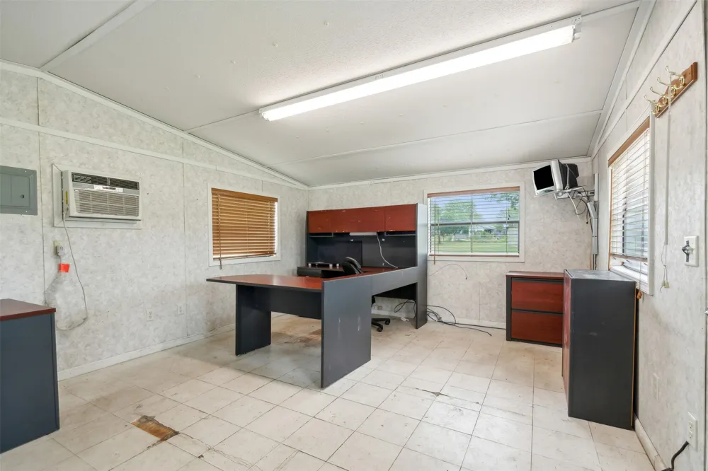 430 County Road 447 Eastland, TX 76448