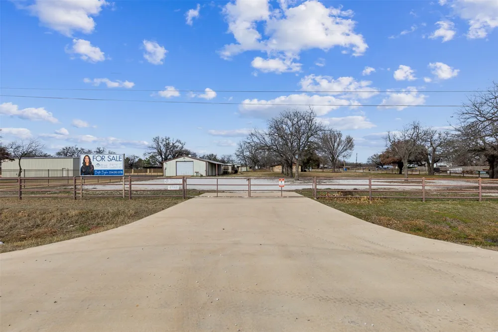 430 County Road 447 Eastland, TX 76448