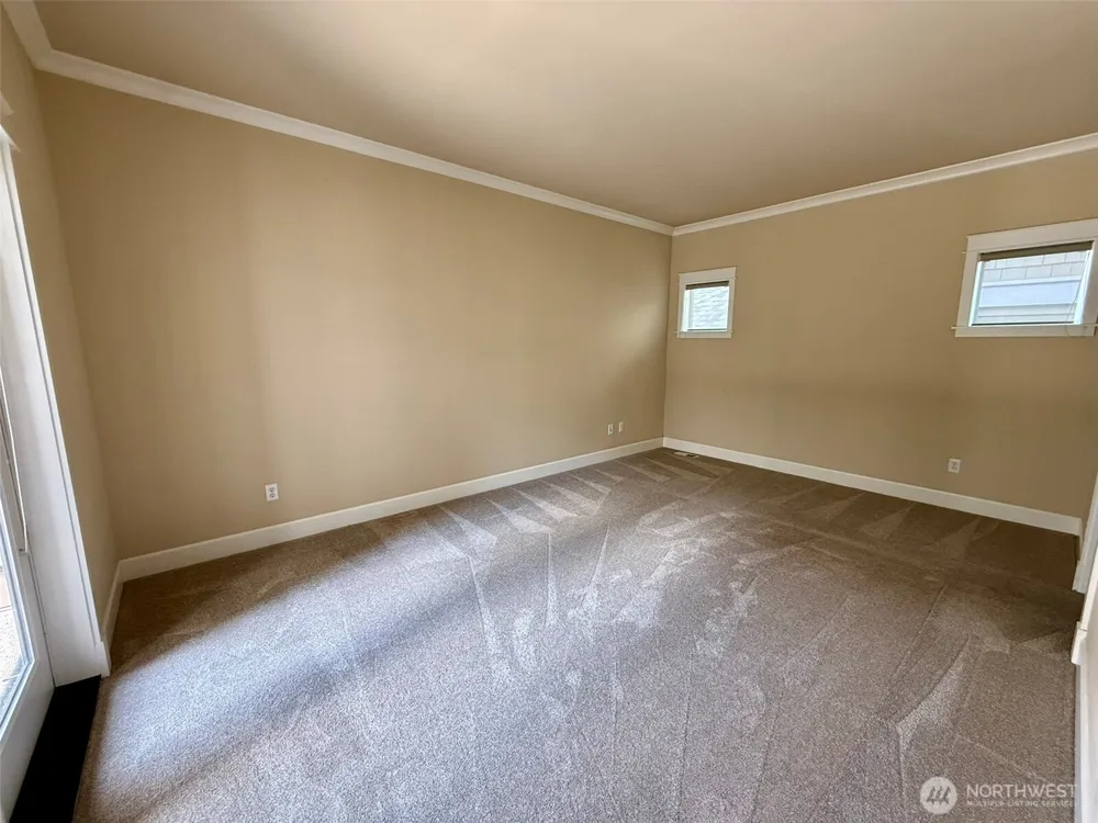 2593 22nd Avenue NE Issaquah, WA 98029
