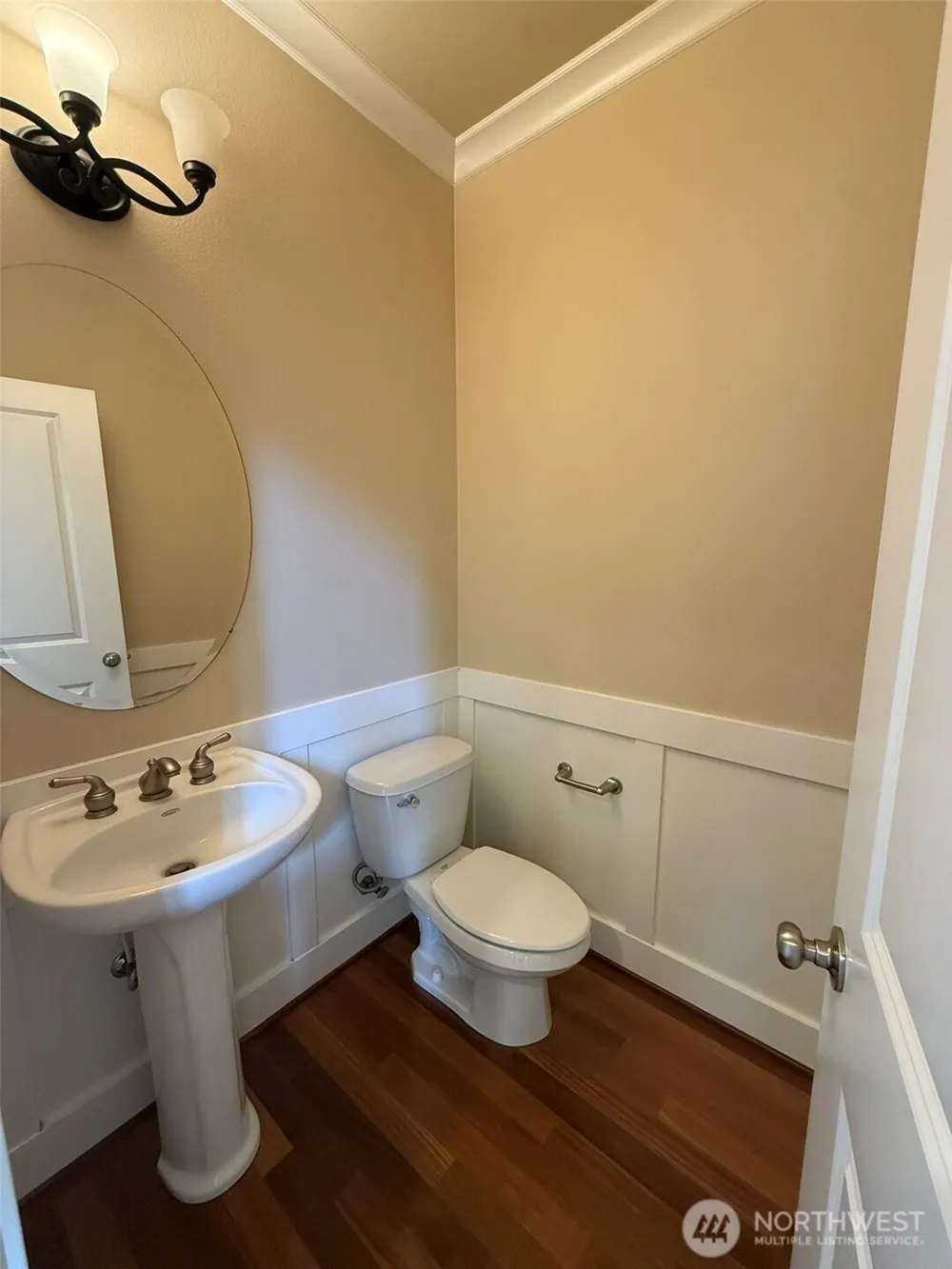 2593 22nd Avenue NE Issaquah, WA 98029