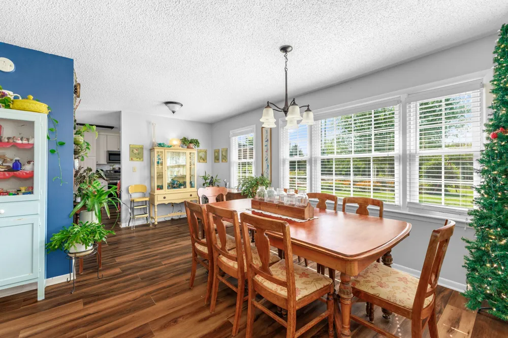 825 Apache Trl McMinnville, TN 37110