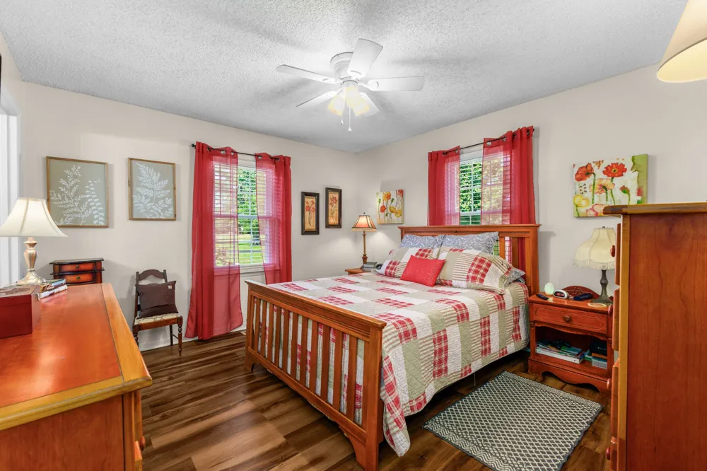825 Apache Trl McMinnville, TN 37110