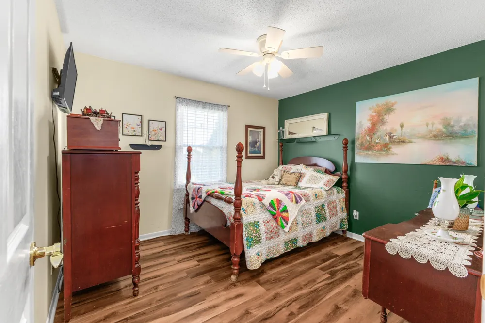 825 Apache Trl McMinnville, TN 37110