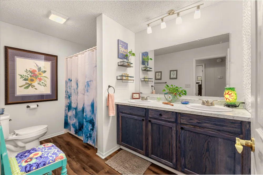 825 Apache Trl McMinnville, TN 37110