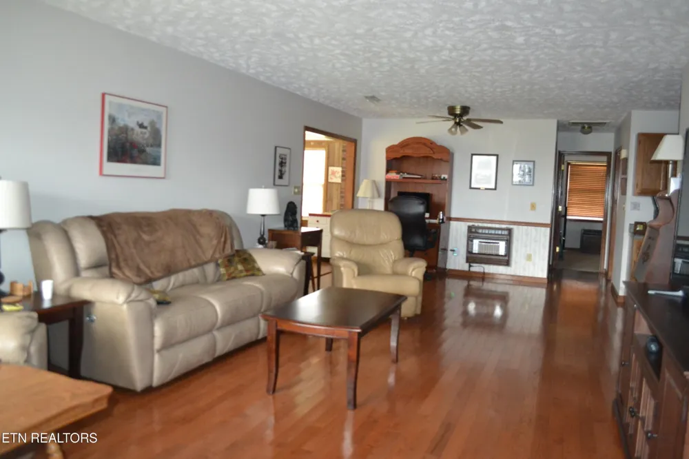 2365 Governors Court Maryville, TN 37801