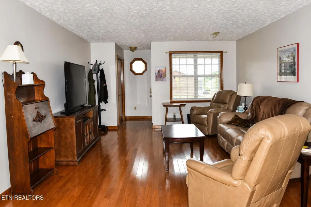 2365 Governors Court Maryville, TN 37801