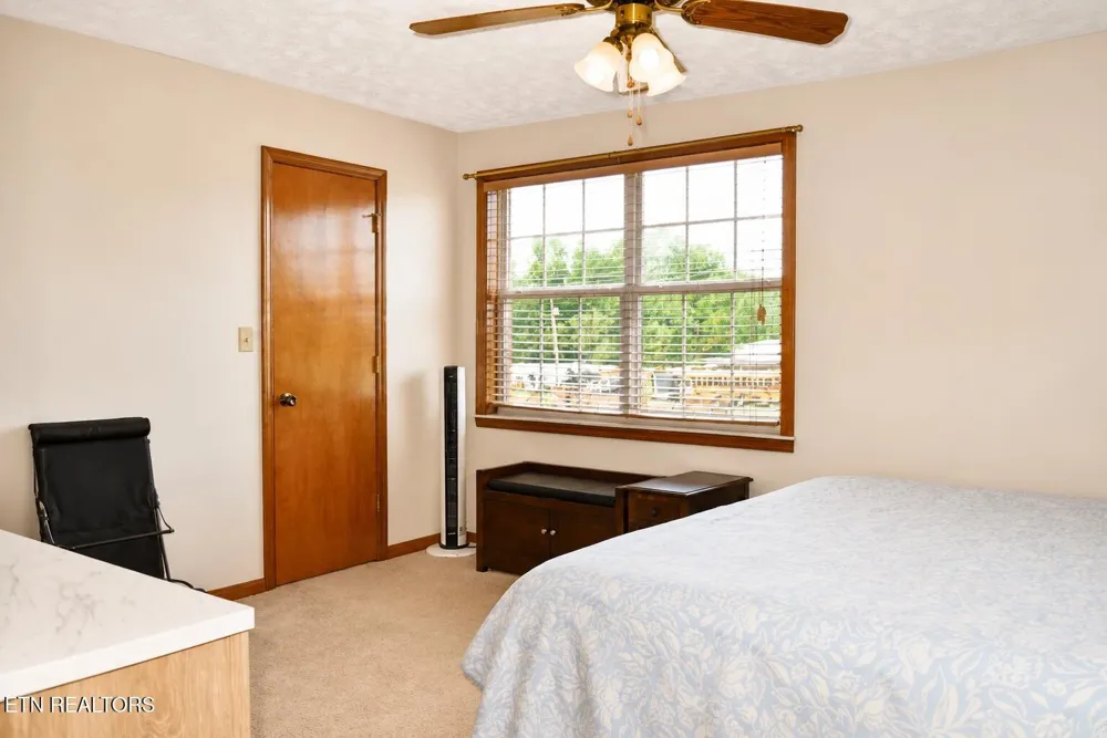 2365 Governors Court Maryville, TN 37801