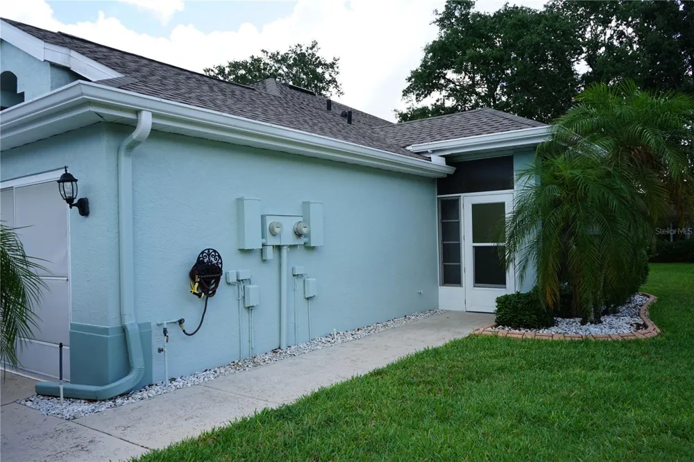 652 MC DANIEL STREET Sun City Center, FL 33573