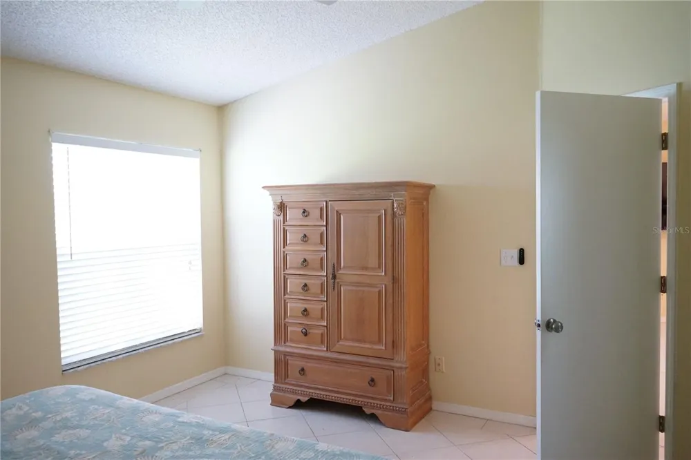 652 MC DANIEL STREET Sun City Center, FL 33573