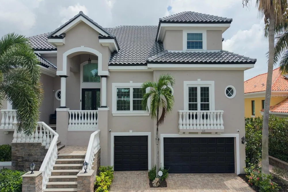 6113 PASADENA POINT BOULEVARD Gulfport, FL 33707