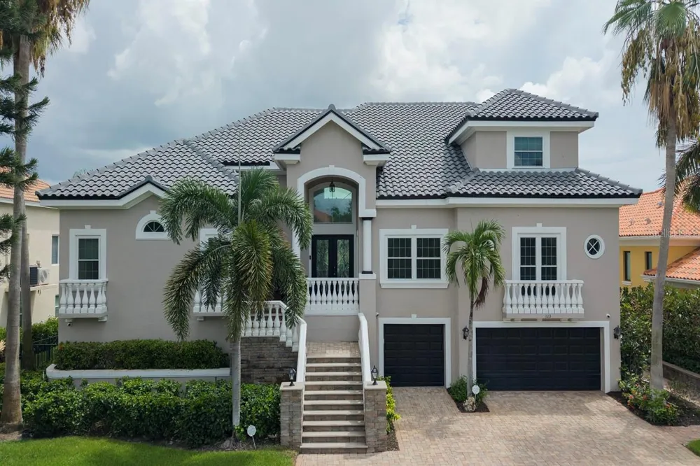6113 PASADENA POINT BOULEVARD Gulfport, FL 33707