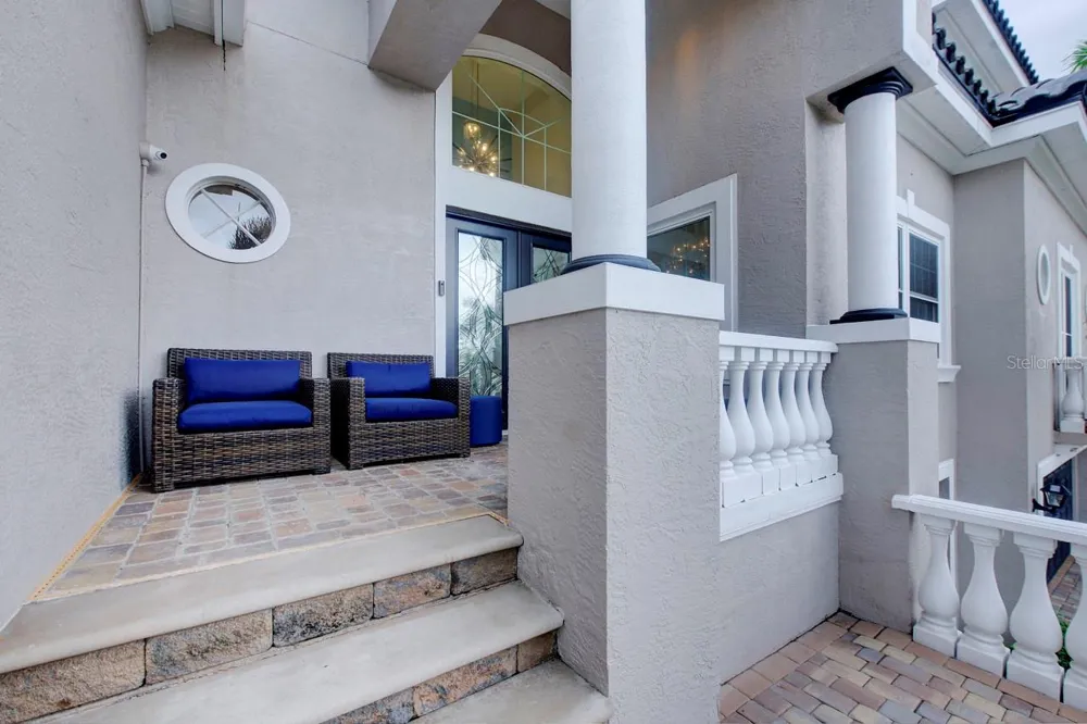 6113 PASADENA POINT BOULEVARD Gulfport, FL 33707